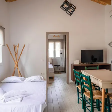 Hotel Luxury House 3*